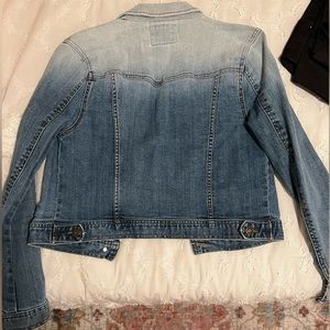 Women’s jean jacket